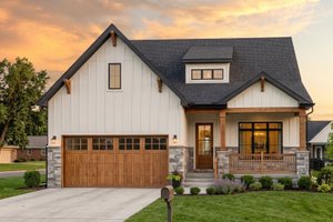 Architectural House Design - Exterior - Front Elevation for Craftsman House Plan #455-795 - 4 bed, 4 bath