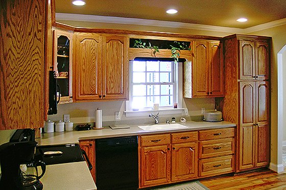 Photo 4 for Southern House Plan #456-14 - 4 bed, 3.5 bath