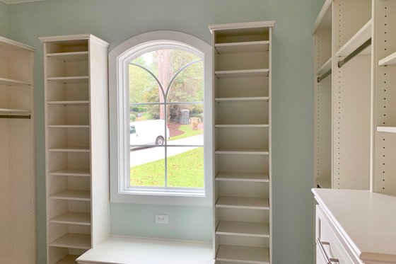 Interior - Other 5 for Craftsman House Plan #437-104 - 4 bed, 4 bath