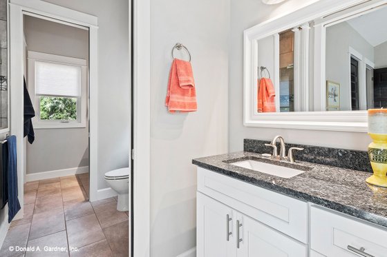 Interior - Bathroom for Prairie House Plan #929-1001 - 3 bed, 2.5 bath