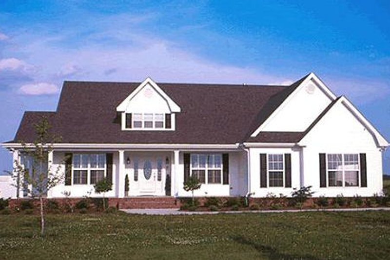 Dream House Plan - Farmhouse Exterior - Front Elevation Plan #20-167