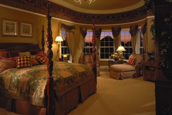 Photo 9 for Southern House Plan #135-183 - 5 bed, 5 bath