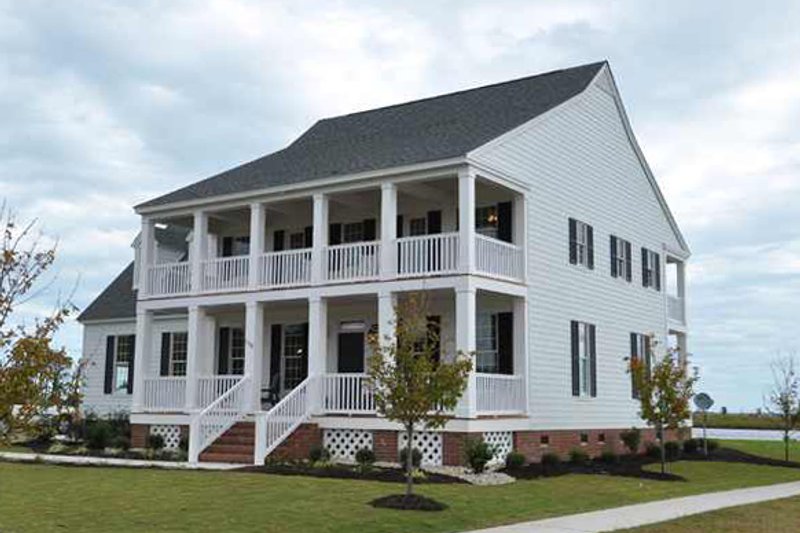 Architectural House Design - Colonial Exterior - Front Elevation Plan #137-145