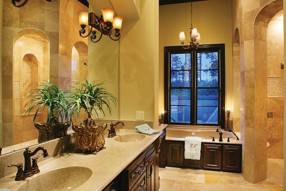 Interior - Master Bathroom for Mediterranean House Plan #930-22 - 4 bed, 5 bath