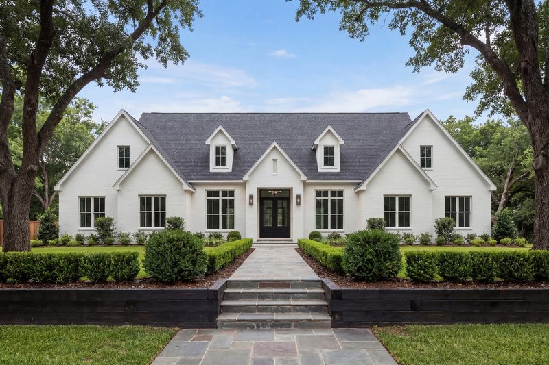 House Design - Exterior - Front Elevation 6 for Traditional House Plan #430-383 - 5 bed, 4.5 bath