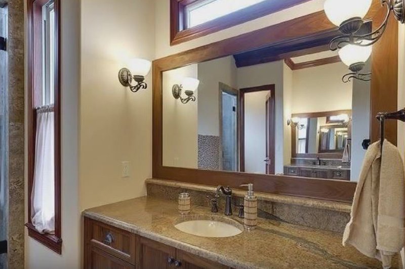 Dream House Plan - Interior - Bathroom for Craftsman House Plan #54-529 - 3 bed, 2.5 bath