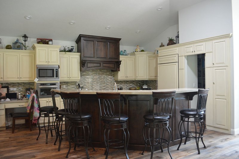 Dream House Plan - Interior - Kitchen for Ranch House Plan #1060-43 - 2 bed, 2.5 bath