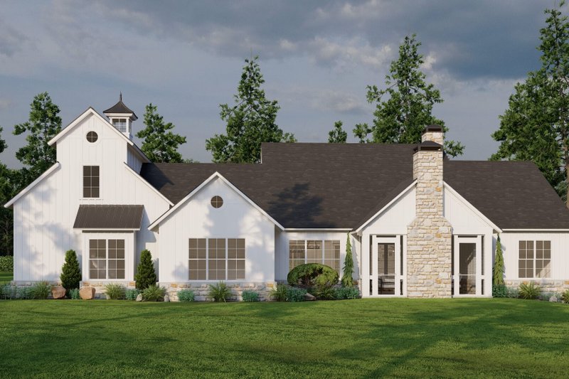House Blueprint - Exterior - Rear Elevation for Farmhouse House Plan #923-350 - 4 bed, 3.5 bath