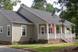 Cottage Exterior - Front Elevation Plan #44-109