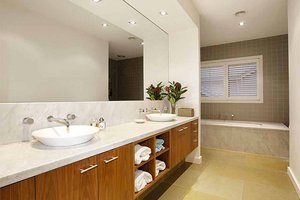 Interior - Master Bathroom for Modern House Plan #496-1 - 5 bed, 2.5 bath