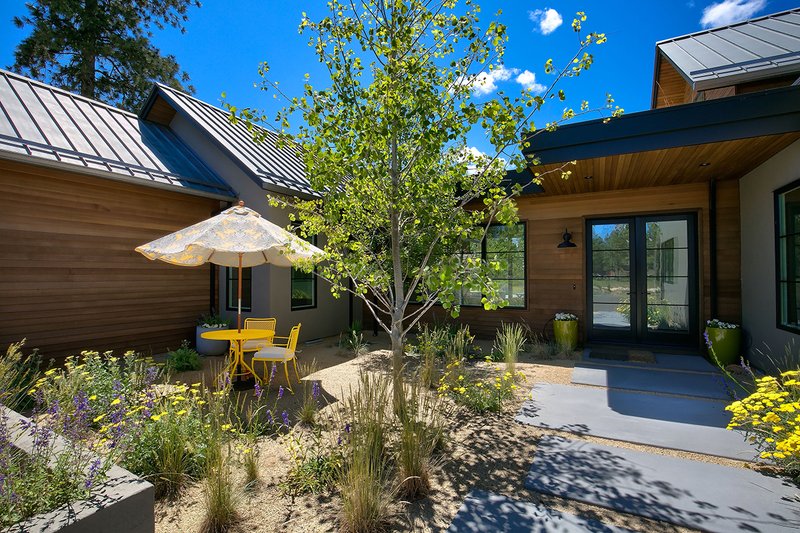 Architectural House Design - Exterior - Outdoor Living 1 for Contemporary House Plan #892-21 - 3 bed, 3.5 bath