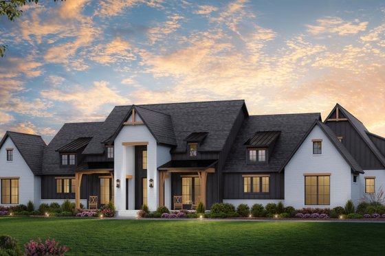 One-Story Plan with Hidden Pantry