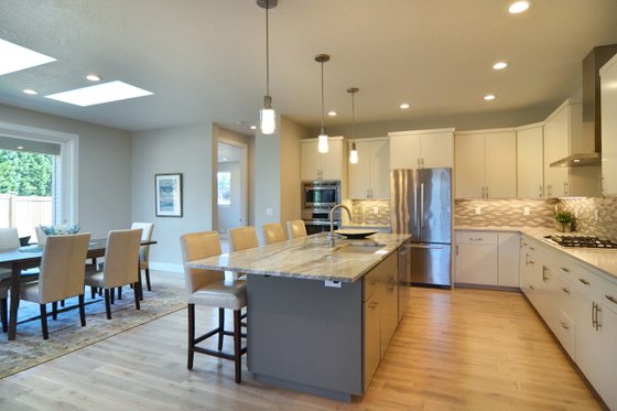 Interior - Kitchen 1 for Prairie House Plan #124-1195 - 3 bed, 2 bath