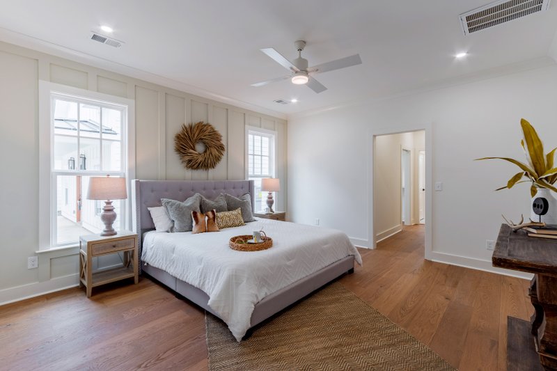 Home Plan - Interior - Master Bedroom for Farmhouse House Plan #461-114 - 5 bed, 3 bath