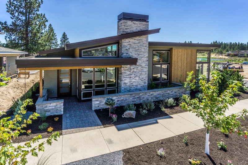 House Plan Design - Modern Exterior - Front Elevation Plan #895-60