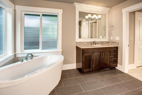 Interior - Master Bathroom 1 for Traditional House Plan #1066-61 - 4 bed, 3 bath