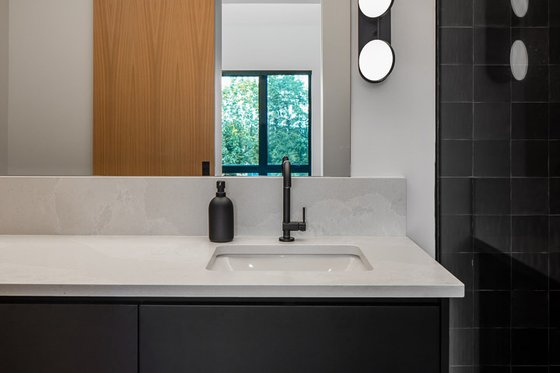 Interior - Master Bathroom for Cabin House Plan #1114-38 - 3 bed, 3 bath