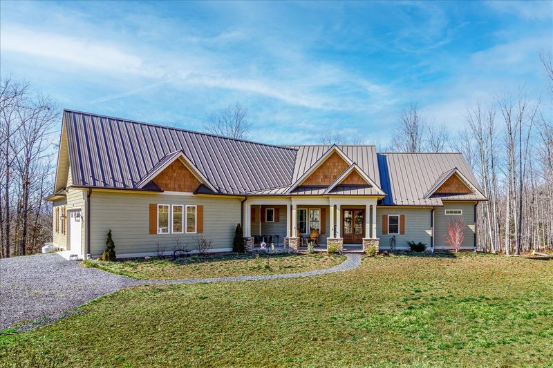 Dream House Plan - Craftsman Exterior - Front Elevation Plan #54-551