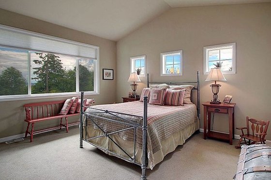 Photo 12 for Craftsman House Plan #132-101 - 2 bed, 2 bath