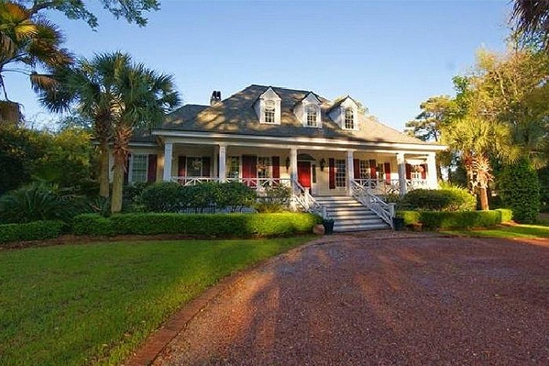 Dream House Plan - Front View - 3100 square foot Southern home