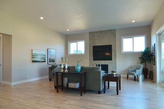 Interior - Other 4 for Prairie House Plan #124-1195 - 3 bed, 2 bath