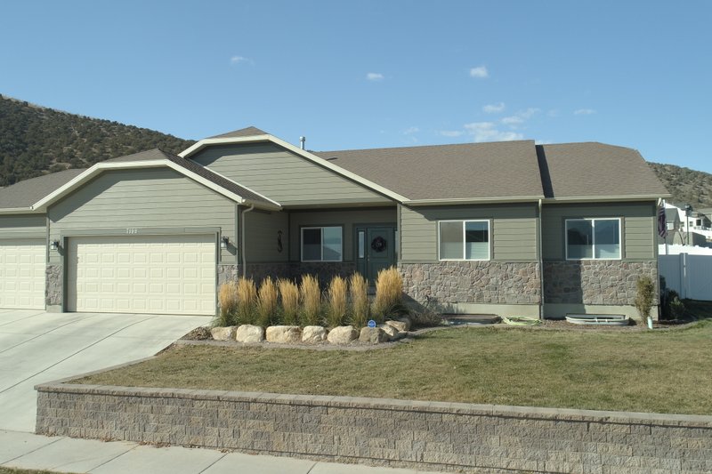 House Blueprint - Exterior - Front Elevation 4 for Craftsman House Plan #1060-467 - 3 bed, 2.5 bath