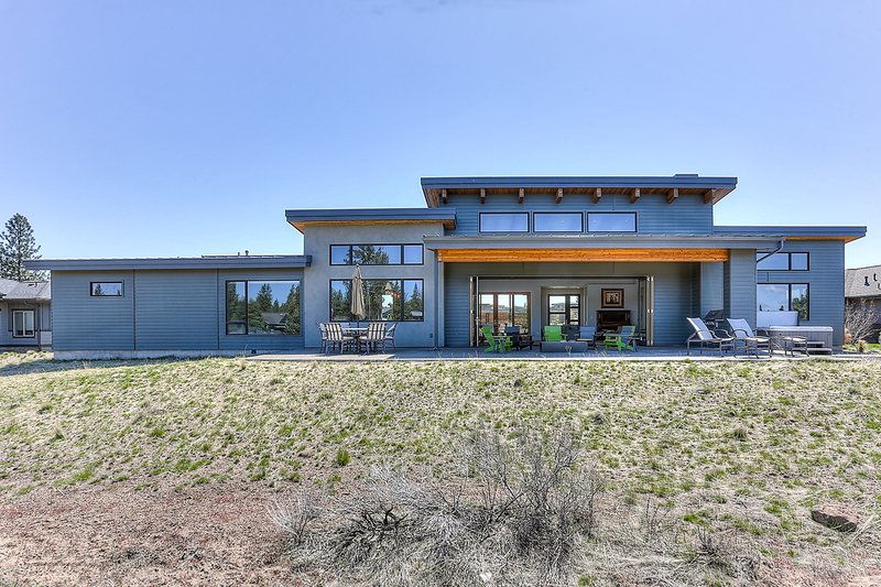 Dream House Plan - Exterior - Rear Elevation for Modern House Plan #892-12 - 3 bed, 3.5 bath