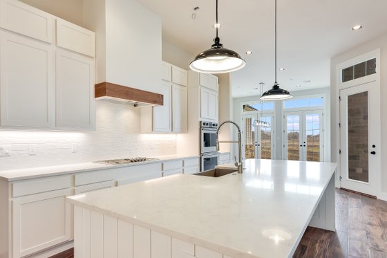 Interior - Kitchen for Craftsman House Plan #430-179 - 5 bed, 3.5 bath