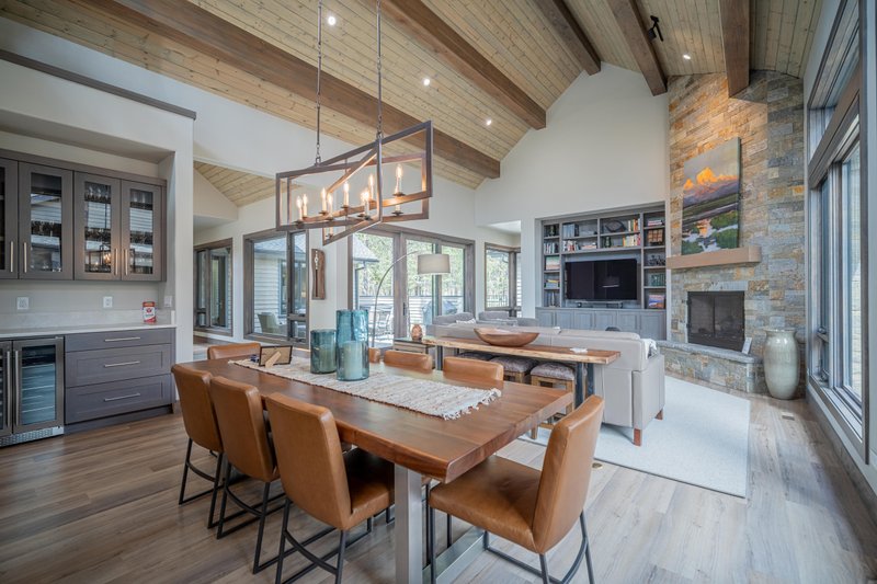 House Blueprint - Interior - Dining Room for Contemporary House Plan #892-43 - 4 bed, 4.5 bath