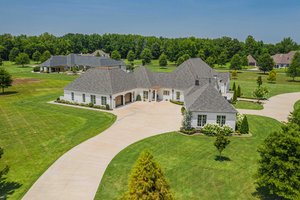 Exterior - Rear Elevation 2 for European House Plan #923-74 - 5 bed, 5.5 bath