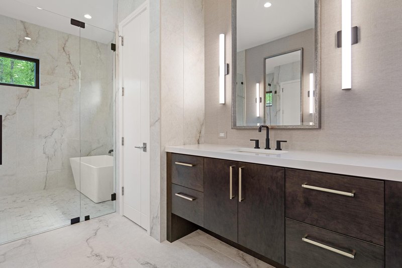 House Design - Interior - Master Bathroom 1 for Craftsman House Plan #938-132 - 3 bed, 3.5 bath
