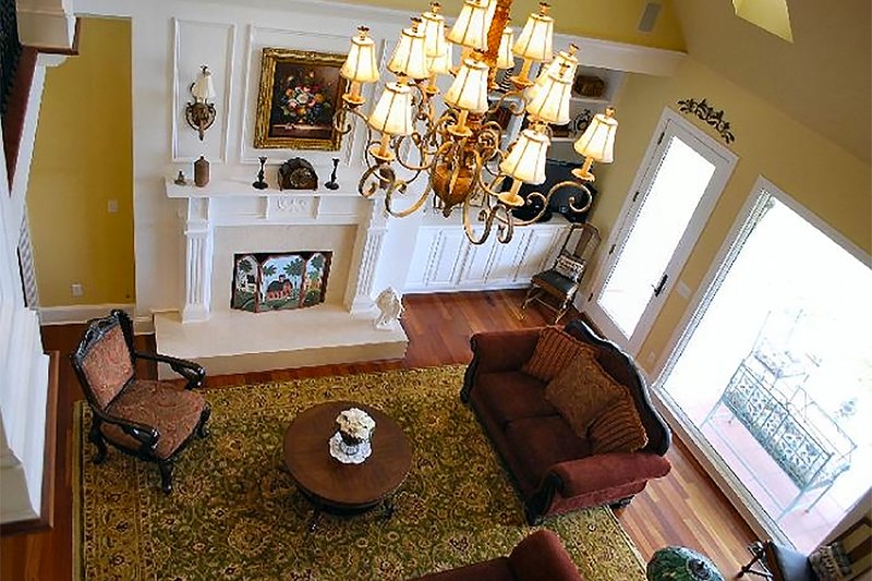 Home Plan - Interior - Family Room for European House Plan #137-227 - 5 bed, 4.5 bath