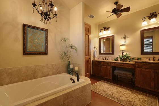 Ranch Interior - Bathroom Plan #140-149