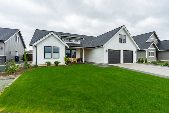 Exterior - Front Elevation 4 for Farmhouse House Plan #1070-21 - 3 bed, 2 bath