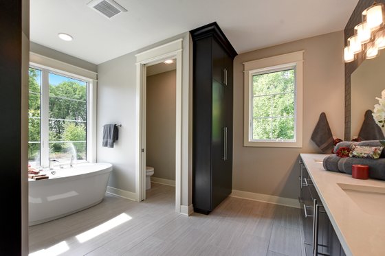 Interior - Master Bathroom for Traditional House Plan #928-329 - 4 bed, 3.5 bath