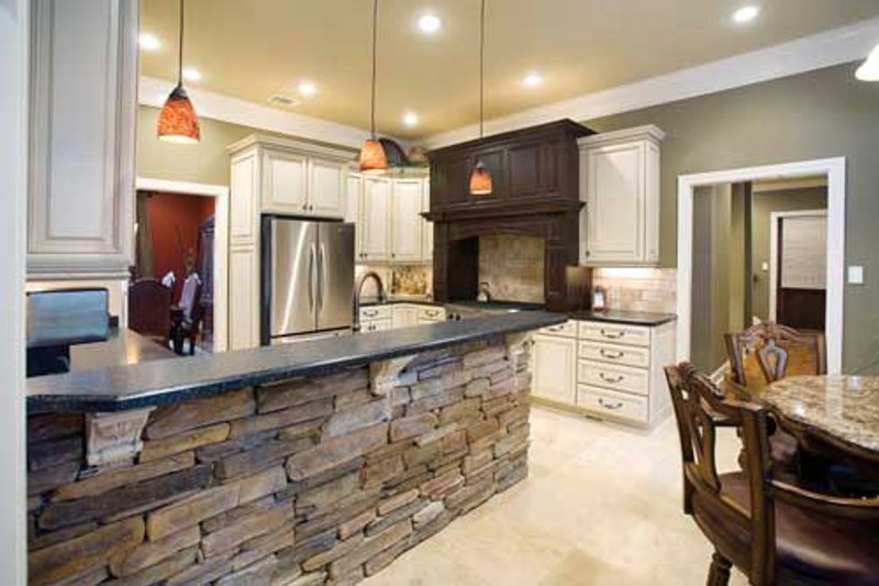 Architectural House Design - Photo 2 for European House Plan #17-2272 - 5 bed, 3 bath