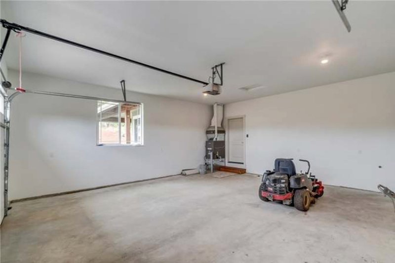 Dream House Plan - Interior Garage