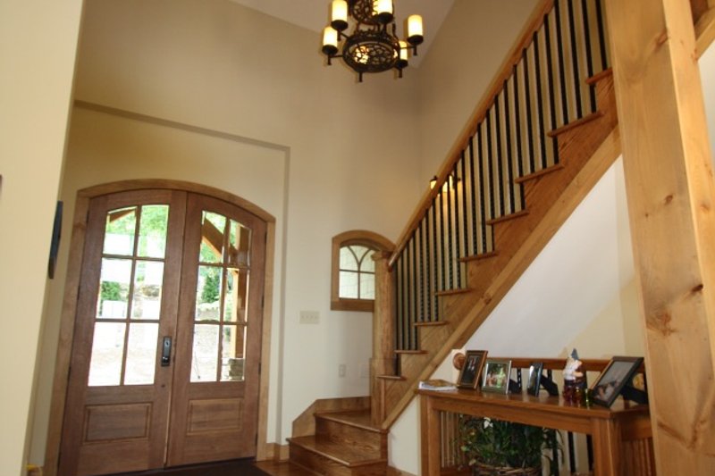 House Plan Design - Interior - Entry for Ranch House Plan #54-481 - 4 bed, 3.5 bath