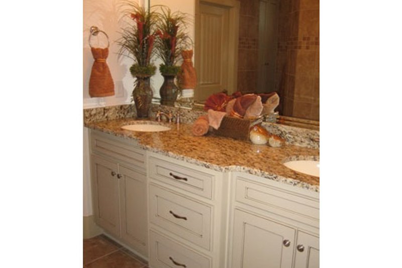 House Design - Photo 8 for Traditional House Plan #437-54 - 3 bed, 2.5 bath