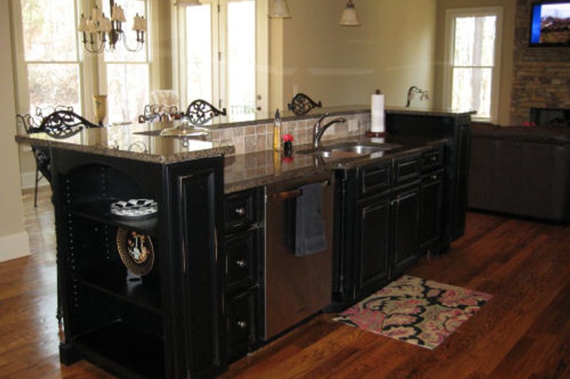 Home Plan - Photo 13 for European House Plan #437-48 - 4 bed, 4 bath