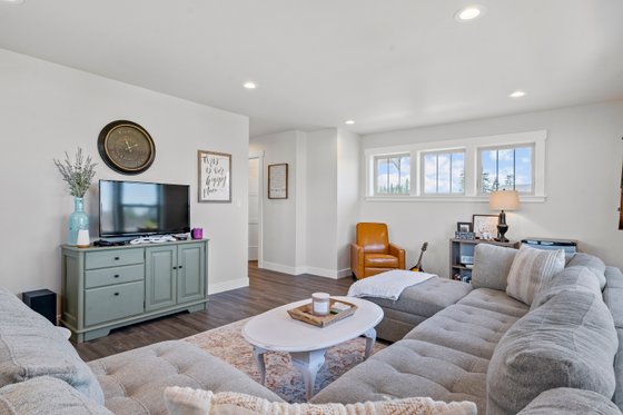 Photo 3 for Craftsman House Plan #1070-131 - 3 bed, 2.5 bath