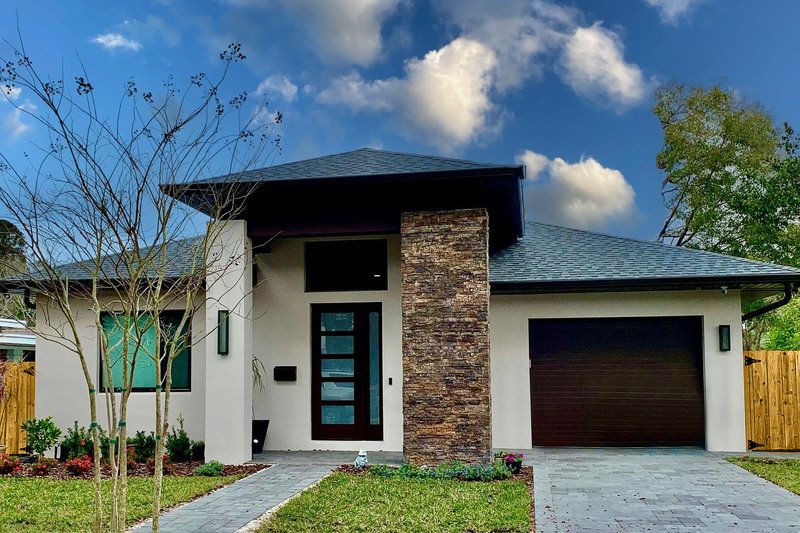 Dream House Plan - Contemporary Exterior - Front Elevation Plan #1058-216