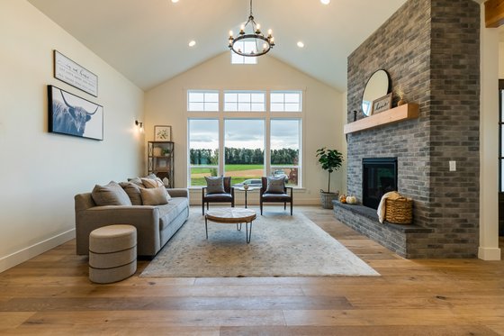 Interior - Family Room for Craftsman House Plan #1070-43 - 4 bed, 2.5 bath