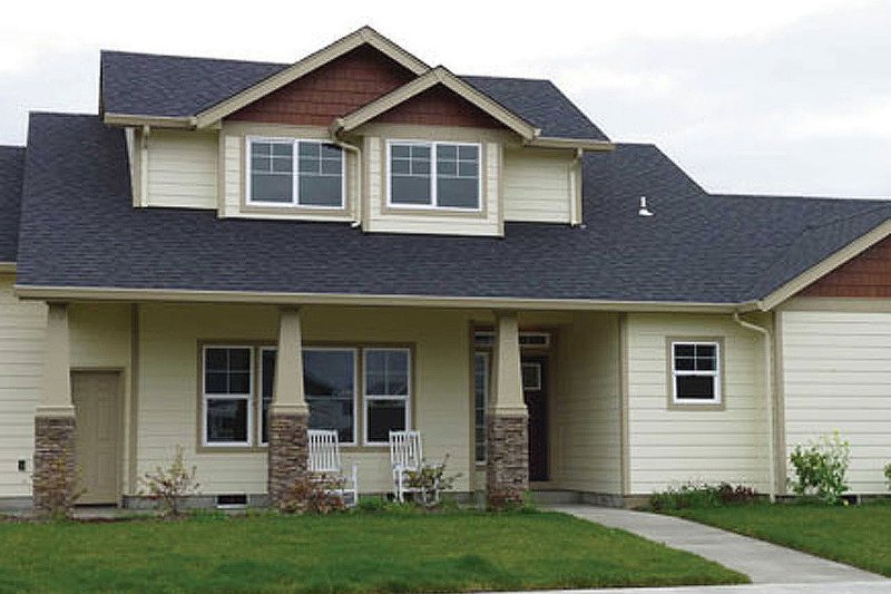 Dream House Plan - Craftsman Exterior - Front Elevation Plan #124-772