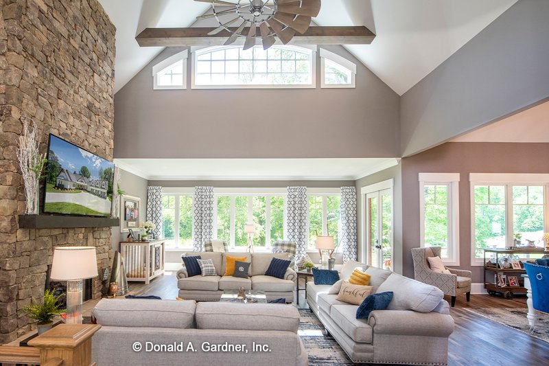 Home Plan - Interior - Family Room for Craftsman House Plan #929-340 - 5 bed, 4 bath