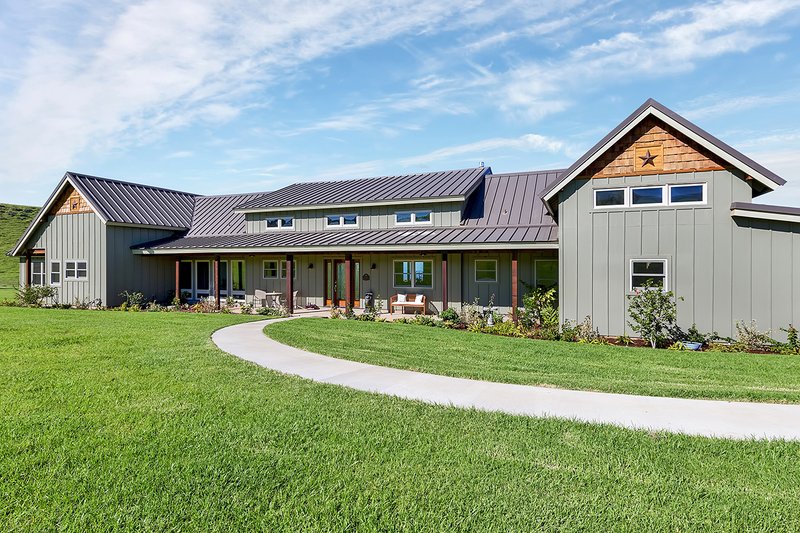 House Plan Design - Ranch Exterior - Front Elevation Plan #140-149