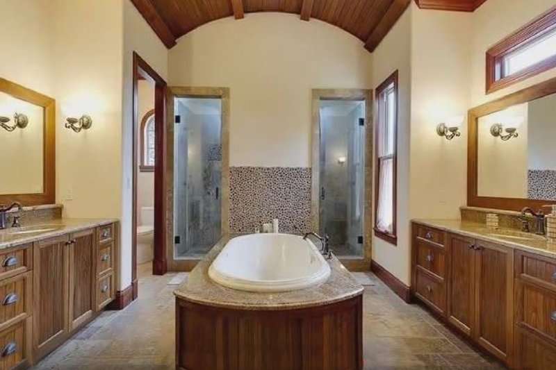 Dream House Plan - Interior - Master Bathroom for Craftsman House Plan #54-529 - 3 bed, 2.5 bath