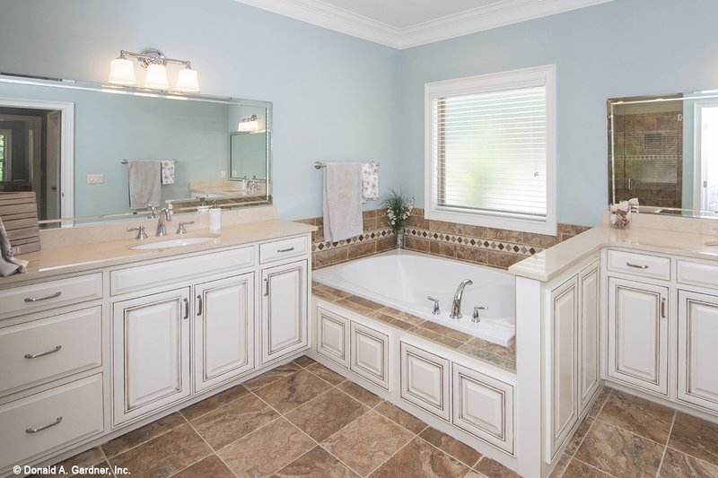 Architectural House Design - Interior - Master Bathroom for Craftsman House Plan #929-30 - 4 bed, 3 bath
