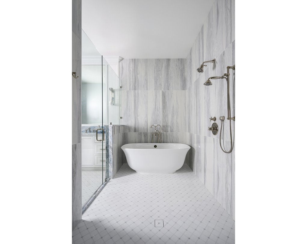 Interior - Master Bathroom 1 for Traditional House Plan #938-149 - 4 bed, 4 bath