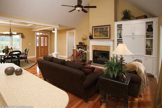 Interior - Family Room for Traditional House Plan #929-58 - 3 bed, 2 bath